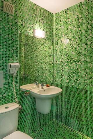 Отель Hotel Boomerang - Sunny Beach Солнечный Берег Двухместный номер эконом-класса с 2 отдельными кроватями-5
