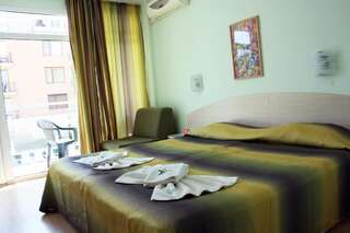 Отель Hotel Boomerang - Sunny Beach Солнечный Берег Двухместный номер эконом-класса с 2 отдельными кроватями-8