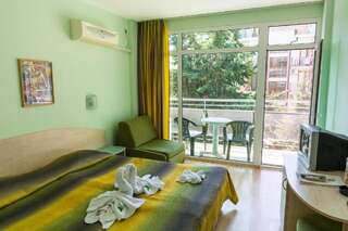Отель Hotel Boomerang - Sunny Beach Солнечный Берег Двухместный номер эконом-класса с 2 отдельными кроватями-14
